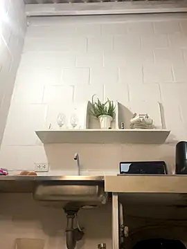 Jessyivonne online show from 10/27/25, 03:51