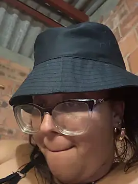 Jessyivonne online show from 04/12/26, 05:11