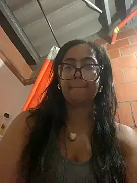 Jessyivonne online show from 09/22/25, 04:07