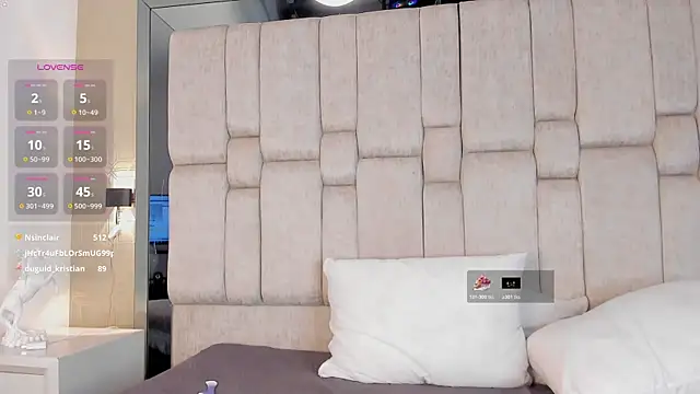 REINA ADAHARA online show from 03/30/26, 08:38