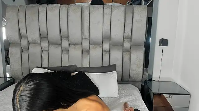 REINA ADAHARA online show from 03/17/26, 03:42