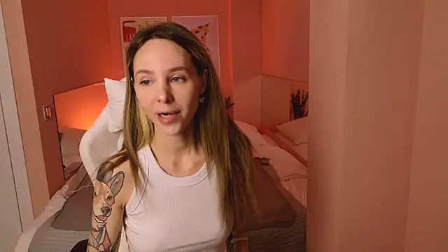 MiaGraham1 online show from 10/30/25, 03:53