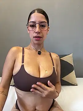 luvely online show from 04/17/26, 01:36