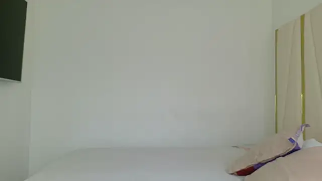 Sarahlove 90 online show from 10/22/25, 03:33