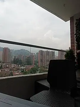 Snapshot of Sarahlove_90 chatting on 02/15/26, 04:39 Sarahlove 90 online show from 02/15/26, 04:39