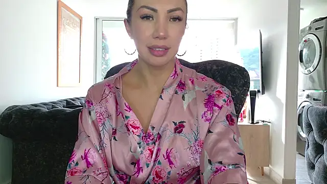 Sarahlove 90 online show from 09/30/25, 09:32
