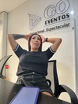 Sarahlove 90 online show from 12/05/25, 07:55