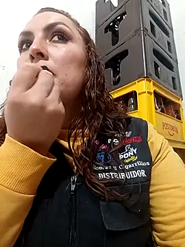 VERONICA  03 online show from 10/18/25, 03:14