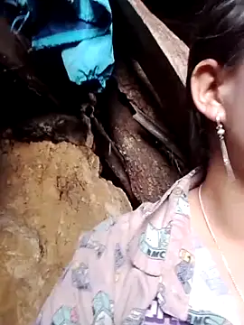 lusy-bae online show from 10/26/25, 05:41