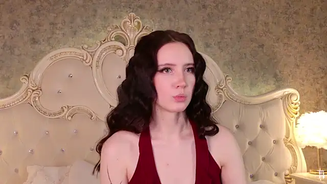 GraceMartinos online show from 11/22/25, 08:40