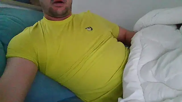 Snapshot of Bosco0ne chatting on 04/02/26, 02:13 Bosco0ne online show from 04/02/26, 02:13