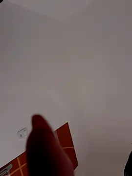 Snapshot of Marcellylinda chatting on 11/26/25, 07:14 Marcellylinda online show from 11/26/25, 07:14