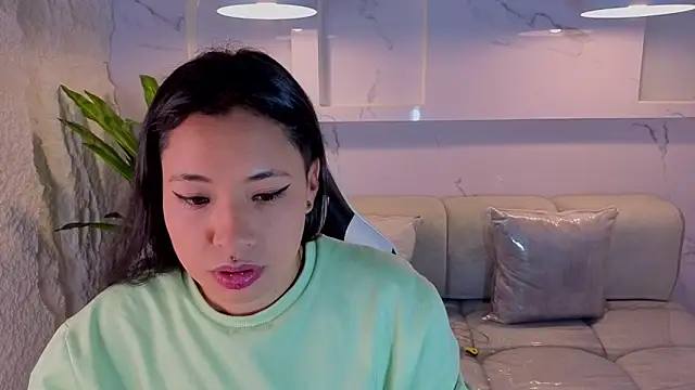 Snapshot of Hollypeyton_Tp chatting on 09/08/25, 07:57 Hollypeyton Tp online show from 09/08/25, 07:57