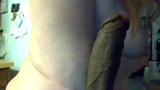 ScrawburryBBW online show from 10/27/25, 09:10