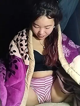 lylylove online show from 01/11/26, 09:11