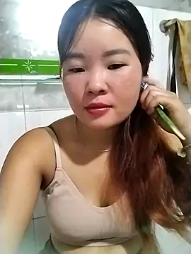 lylylove online show from 07/11/26, 11:27