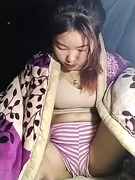 lylylove online show from 02/10/26, 01:48