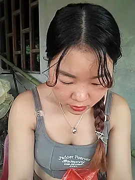 lylylove online show from 06/17/26, 01:16