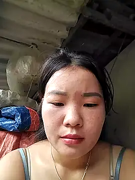 lylylove online show from 10/13/25, 03:52
