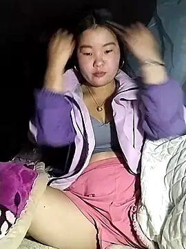 Snapshot of lylylove chatting on 03/06/26, 01:00 lylylove online show from 03/06/26, 01:00