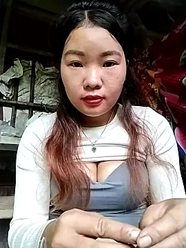 lylylove online show from 09/27/25, 01:23