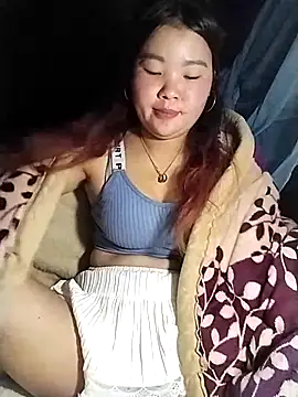 Snapshot of lylylove chatting on 03/24/26, 04:40 lylylove online show from 03/24/26, 04:40