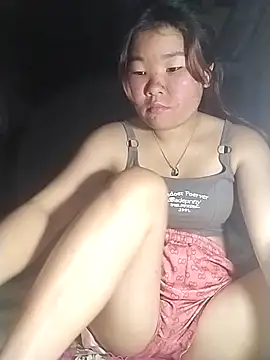 Snapshot of lylylove chatting on 04/08/26, 12:39 lylylove online show from 04/08/26, 12:39