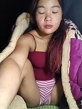 lylylove online show from 12/02/25, 08:21