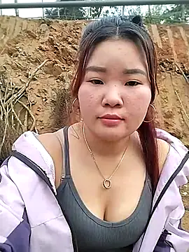 lylylove online show from 02/24/26, 12:55