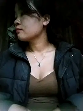 lylylove online show from 09/09/25, 10:52