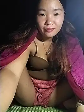 lylylove online show from 11/01/25, 12:54