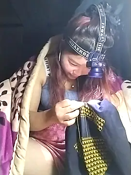 lylylove online show from 02/04/26, 12:44