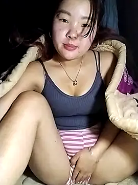 lylylove online show from 02/17/26, 12:19