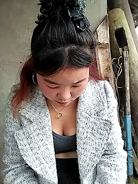 Snapshot of lylylove chatting on 03/21/26, 08:41 lylylove online show from 03/21/26, 08:41