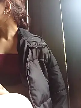 Ngocmi909 online show from 03/22/26, 03:21