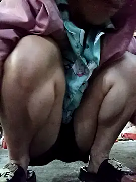 Ngocmi909 online show from 12/04/25, 04:44