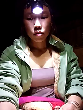 Ngocmi909 online show from 02/27/26, 07:24