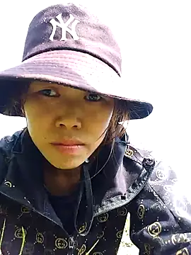 Ngocmi909 online show from 04/28/26, 02:27
