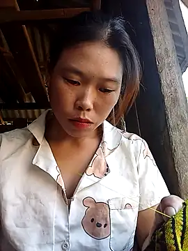 Ngocmi909 online show from 10/10/25, 12:44