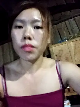 Ngocmi909 online show from 10/22/25, 11:42