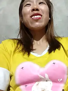 Ngocmi909 online show from 10/29/25, 04:06