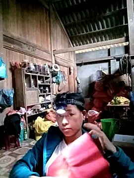 Sa2mh20 online show from 10/25/25, 07:18