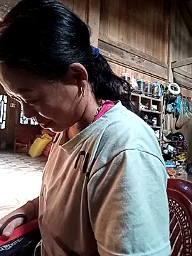 Sa2mh20 online show from 10/23/25, 02:10