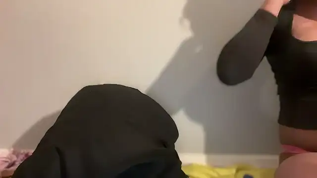 iamvalerixxx online show from 09/17/25, 06:10