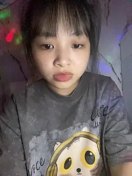 Snapshot of candy___123 chatting on 10/16/25, 05:59 candy   123 online show from 10/16/25, 05:59