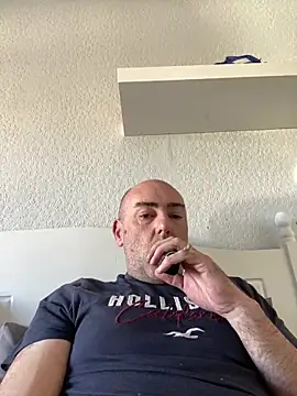 Richmcgee online show from 04/18/26, 03:58