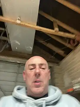 Richmcgee online show from 04/05/26, 07:20