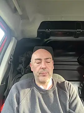 Richmcgee online show from 04/10/26, 07:37