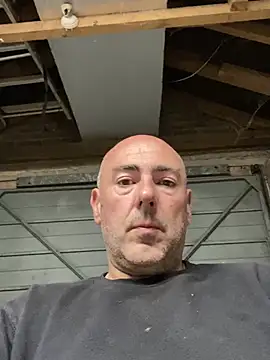 Richmcgee online show from 06/09/26, 07:26