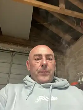 Richmcgee online show from 03/31/26, 07:27